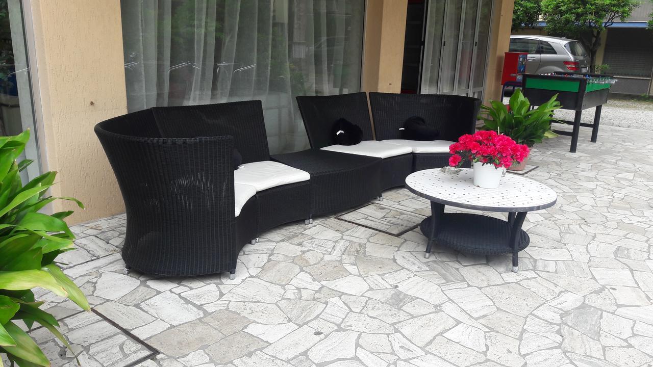 Hotel Magriv Rimini Exterior photo